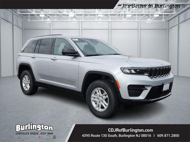 2025 Jeep Grand Cherokee GRAND CHEROKEE LAREDO 4X4