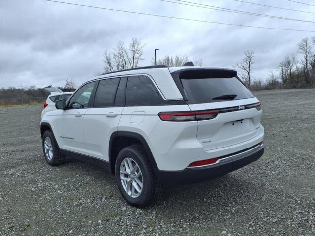 2025 Jeep Grand Cherokee GRAND CHEROKEE LAREDO X 4X4