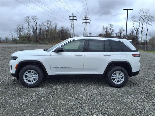 2025 Jeep Grand Cherokee GRAND CHEROKEE LAREDO 4X4