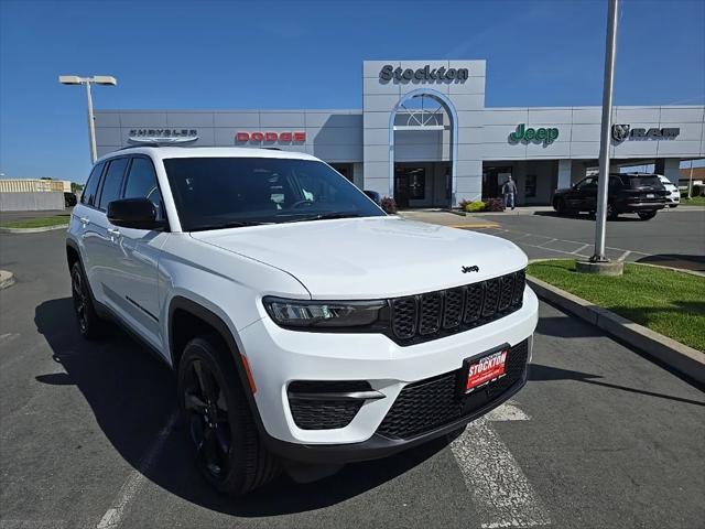 2025 Jeep Grand Cherokee GRAND CHEROKEE ALTITUDE X 4X4