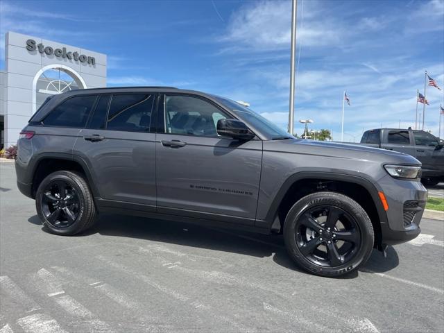 2025 Jeep Grand Cherokee GRAND CHEROKEE ALTITUDE X 4X4