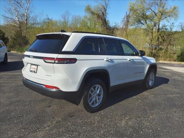 2025 Jeep Grand Cherokee GRAND CHEROKEE LAREDO X 4X4