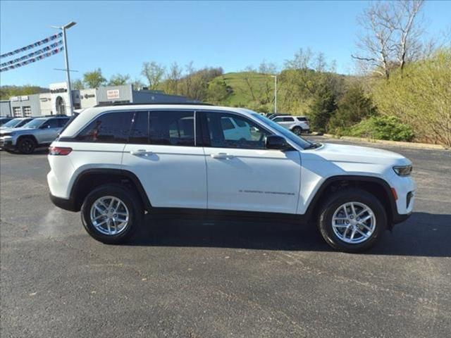 2025 Jeep Grand Cherokee GRAND CHEROKEE LAREDO X 4X4 2025 Jeep Grand Cherokee GRAND CHEROKEE LAREDO X 4X4