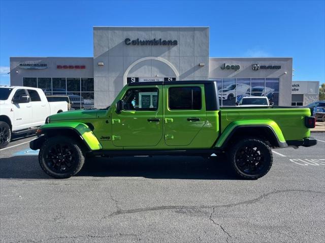 2025 Jeep Gladiator GLADIATOR NIGHTHAWK 4X4 2025 Jeep Gladiator GLADIATOR NIGHTHAWK 4X4