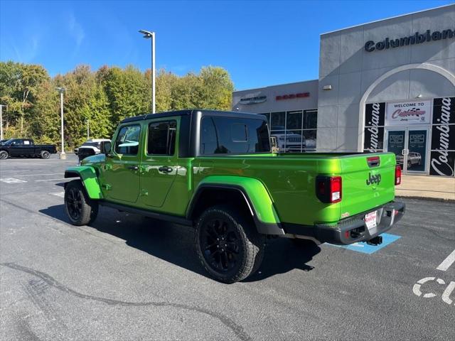 2025 Jeep Gladiator GLADIATOR NIGHTHAWK 4X4 2025 Jeep Gladiator GLADIATOR NIGHTHAWK 4X4