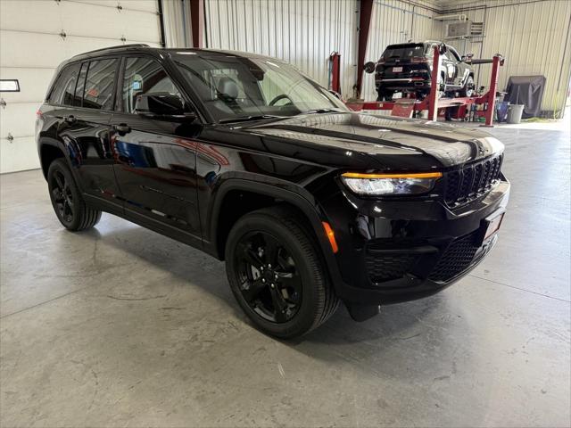 2025 Jeep Grand Cherokee GRAND CHEROKEE ALTITUDE X 4X4 2025 Jeep Grand Cherokee GRAND CHEROKEE ALTITUDE X 4X4