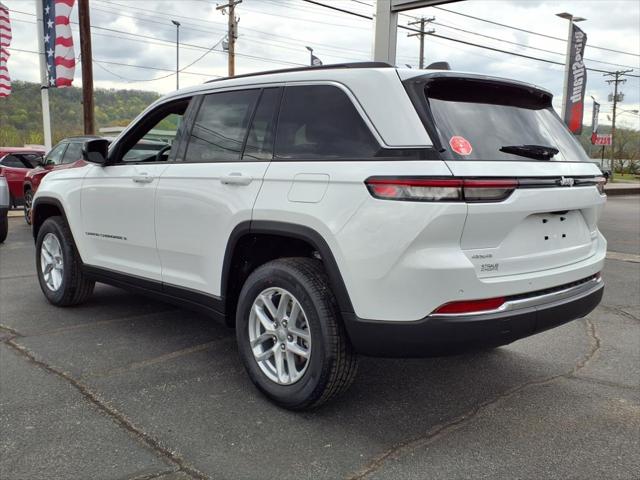 2025 Jeep Grand Cherokee GRAND CHEROKEE LAREDO X 4X4