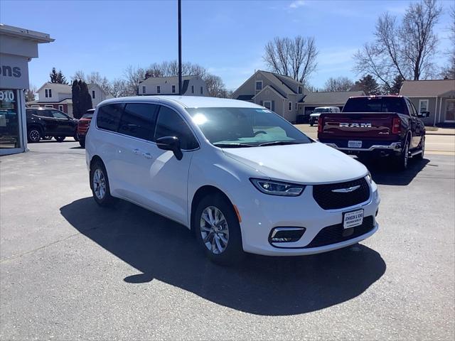 2025 Chrysler Pacifica PACIFICA SELECT AWD
