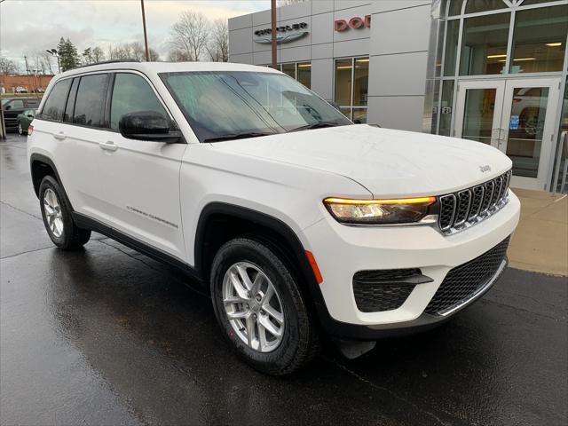 2025 Jeep Grand Cherokee GRAND CHEROKEE LAREDO X 4X4