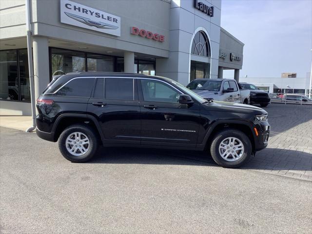2025 Jeep Grand Cherokee GRAND CHEROKEE LAREDO 4X4