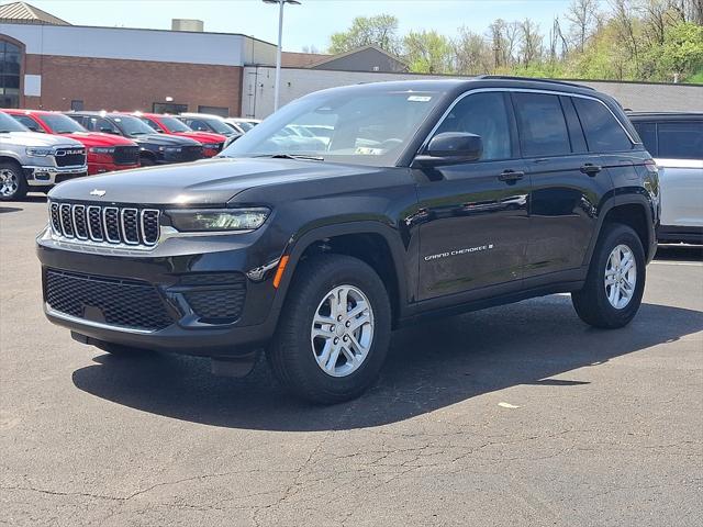 2025 Jeep Grand Cherokee GRAND CHEROKEE LAREDO 4X4