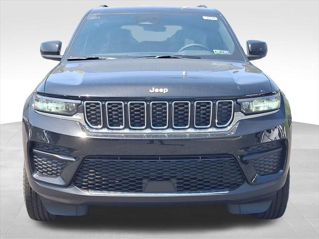 2025 Jeep Grand Cherokee GRAND CHEROKEE LAREDO 4X4 2025 Jeep Grand Cherokee GRAND CHEROKEE LAREDO 4X4