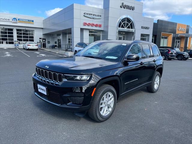 2025 Jeep Grand Cherokee GRAND CHEROKEE LAREDO X 4X4