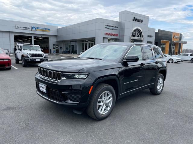 2025 Jeep Grand Cherokee GRAND CHEROKEE LAREDO X 4X4