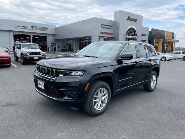 2025 Jeep Grand Cherokee GRAND CHEROKEE LAREDO X 4X4