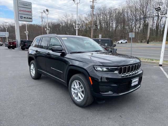 2025 Jeep Grand Cherokee GRAND CHEROKEE LAREDO X 4X4
