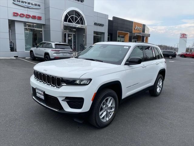 2025 Jeep Grand Cherokee GRAND CHEROKEE LAREDO X 4X4