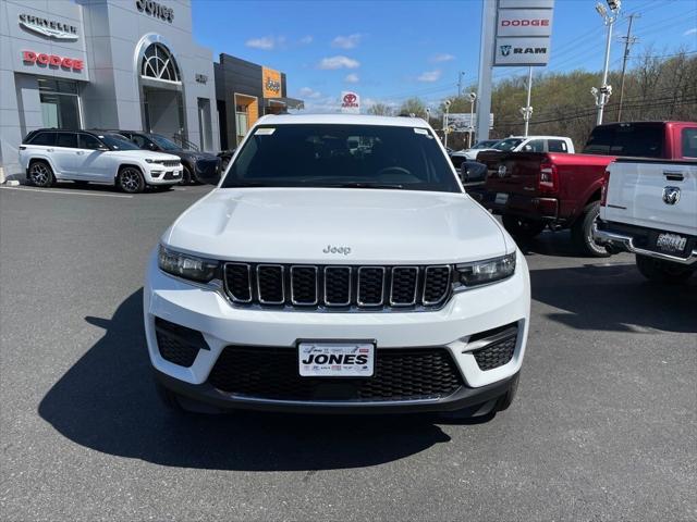 2025 Jeep Grand Cherokee GRAND CHEROKEE LAREDO X 4X4