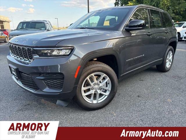 2025 Jeep Grand Cherokee GRAND CHEROKEE LAREDO X 4X4