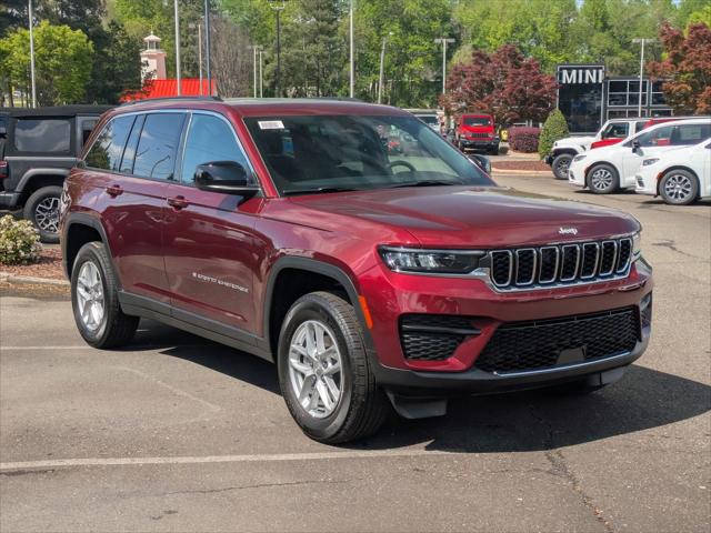 2025 Jeep Grand Cherokee GRAND CHEROKEE LAREDO X 4X4