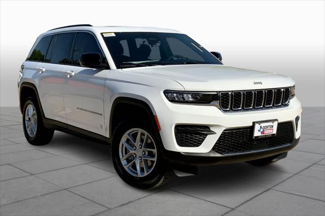 2025 Jeep Grand Cherokee GRAND CHEROKEE LAREDO X 4X4