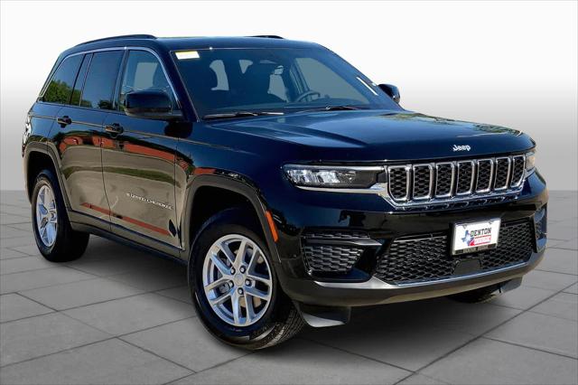 2025 Jeep Grand Cherokee GRAND CHEROKEE LAREDO X 4X4