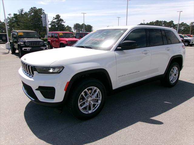 2025 Jeep Grand Cherokee GRAND CHEROKEE LAREDO X 4X4