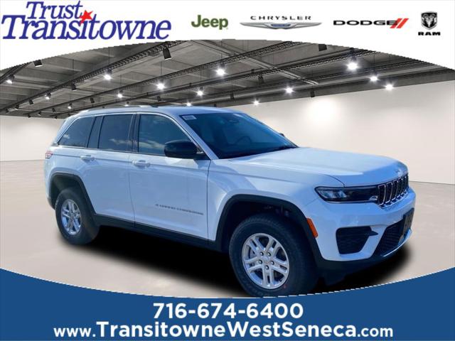 2025 Jeep Grand Cherokee GRAND CHEROKEE LAREDO 4X4