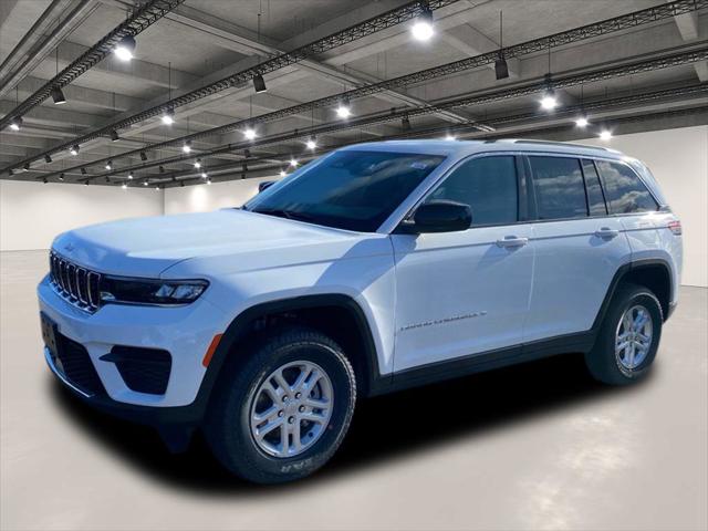 2025 Jeep Grand Cherokee GRAND CHEROKEE LAREDO 4X4