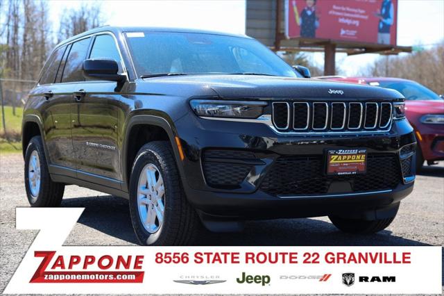 2025 Jeep Grand Cherokee GRAND CHEROKEE LAREDO 4X4