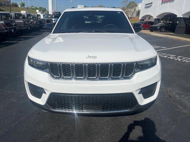 2025 Jeep Grand Cherokee GRAND CHEROKEE LAREDO 4X4