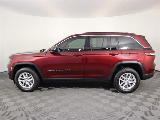 2025 Jeep Grand Cherokee GRAND CHEROKEE LAREDO X 4X4