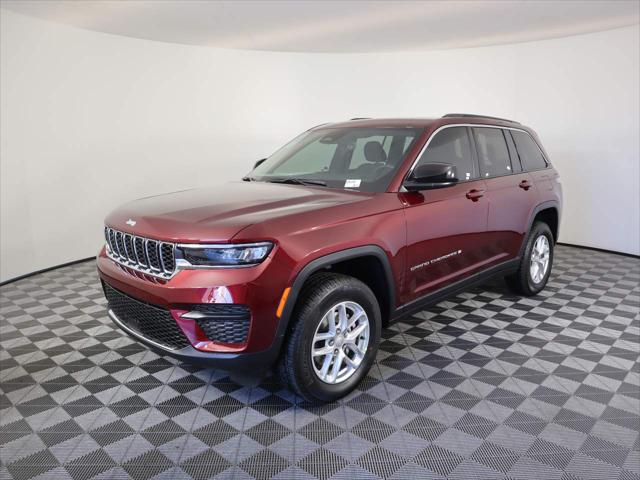 2025 Jeep Grand Cherokee GRAND CHEROKEE LAREDO X 4X4