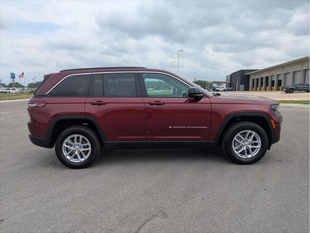 2025 Jeep Grand Cherokee GRAND CHEROKEE LAREDO X 4X2