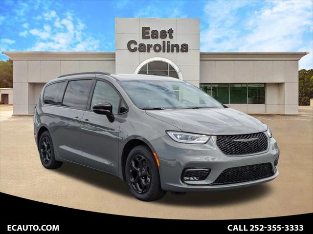 2025 Chrysler Pacifica Hybrid PACIFICA PLUG-IN HYBRID S APPEARANCE