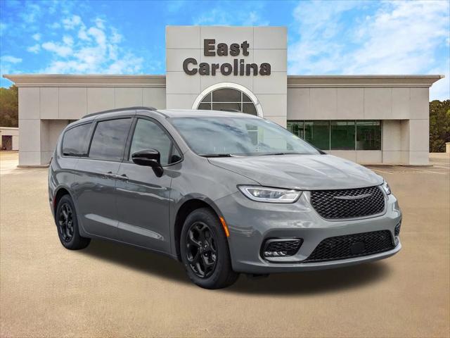 2025 Chrysler Pacifica Hybrid PACIFICA PLUG-IN HYBRID S APPEARANCE