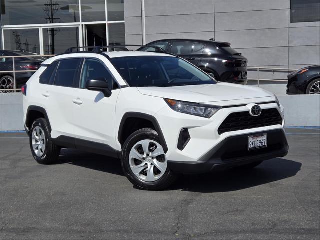 2020 Toyota RAV4 LE