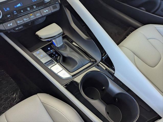 2025 Hyundai Elantra Hybrid Limited