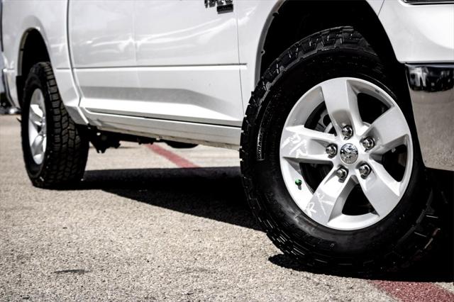 2022 RAM 1500 Classic SLT Crew Cab 4x4 57 Box