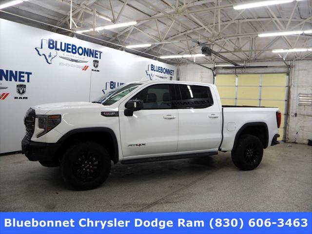 2023 GMC Sierra 1500 4WD Crew Cab Short Box AT4X