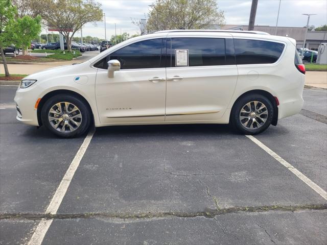 2024 Chrysler Pacifica Hybrid Pinnacle