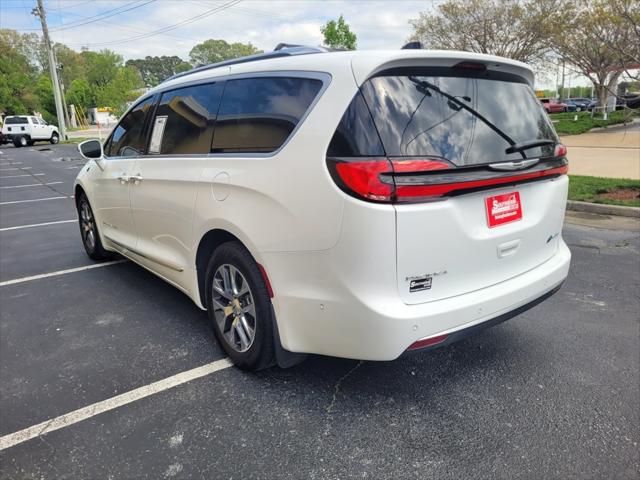 2024 Chrysler Pacifica Hybrid Pinnacle