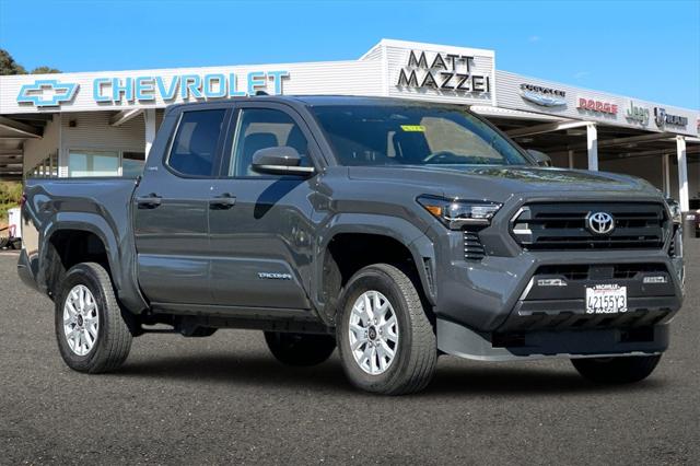2024 Toyota Tacoma SR5 4WD