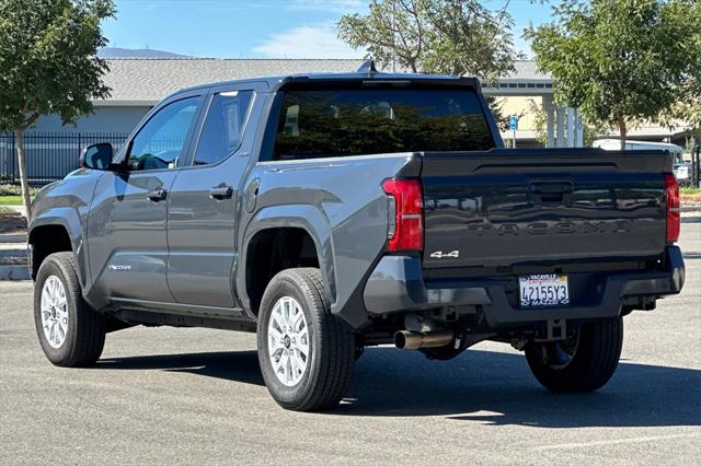 2024 Toyota Tacoma SR5 4WD