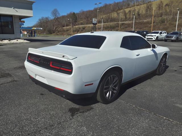 2019 Dodge Challenger SXT AWD