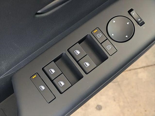 2025 Hyundai Kona EV SEL
