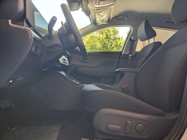 2025 Hyundai Kona EV SEL