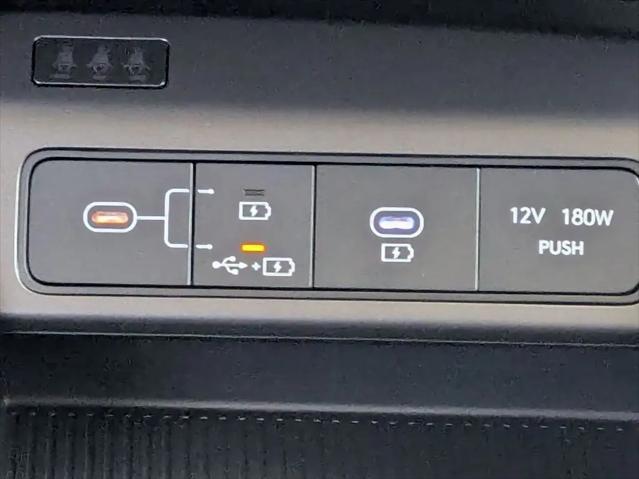 2025 Hyundai Kona EV SEL
