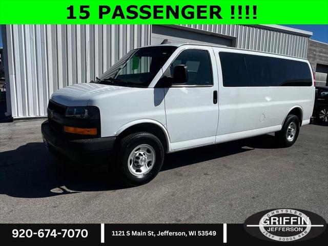 2022 Chevrolet Express Passenger RWD 3500 Extended Wheelbase LS