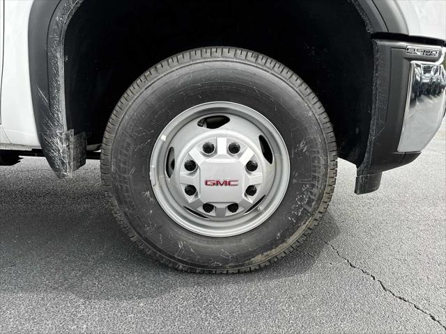 2025 GMC Sierra 3500HD Pro